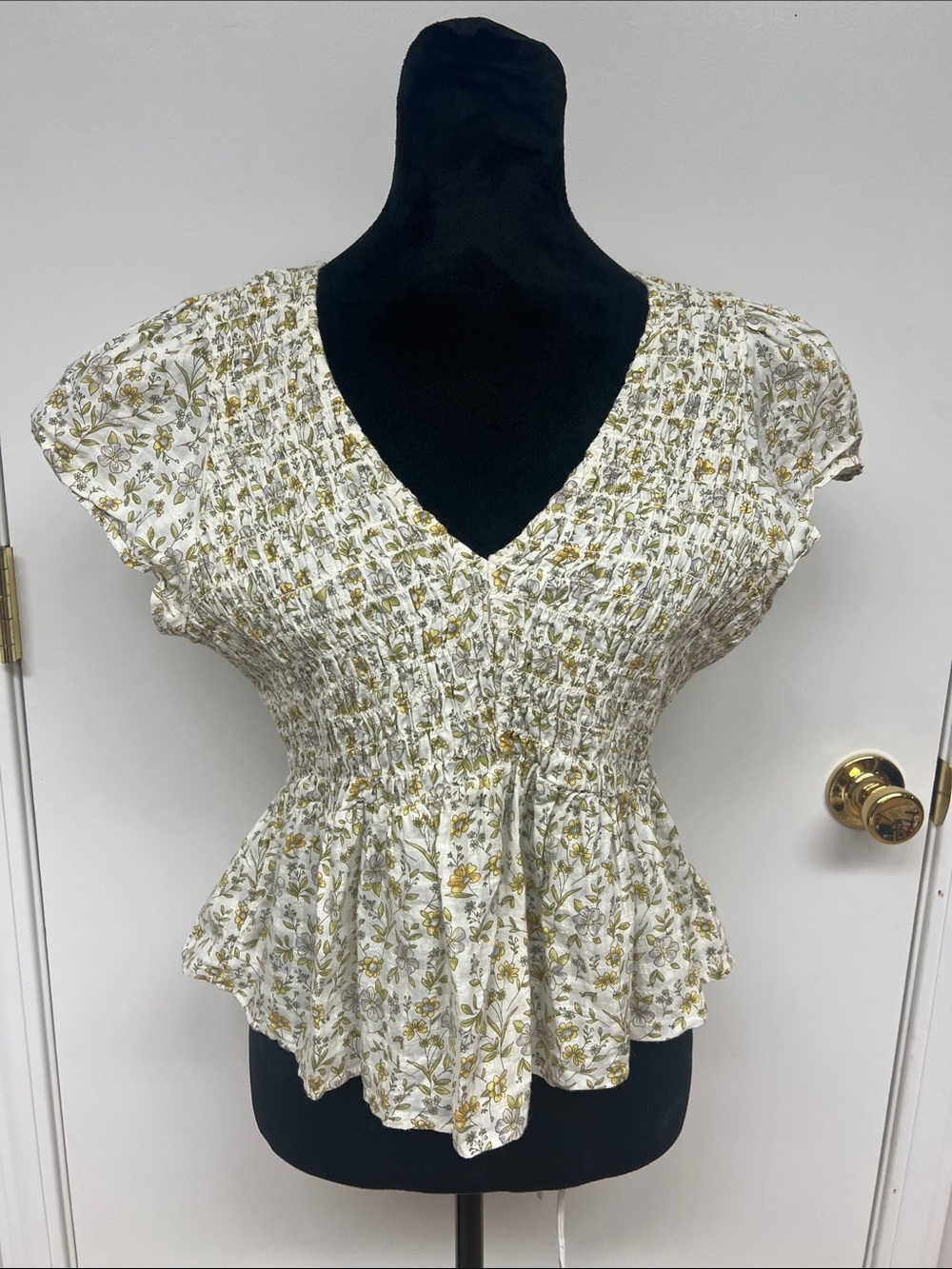 American Eagle Outfitters White Floral Smocked Peplum Top